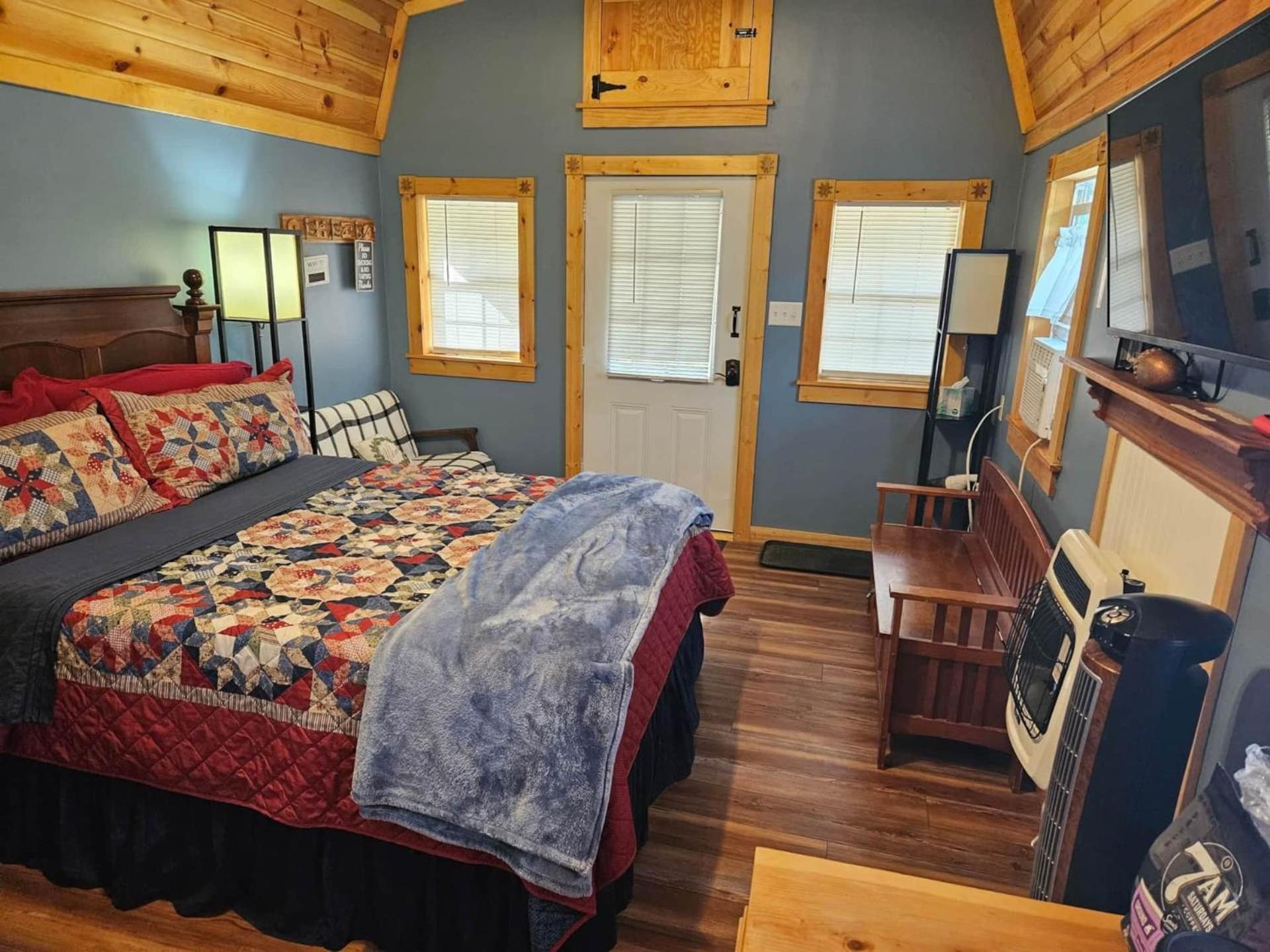 Acorn At Hocking Vacations Holiday home Logan